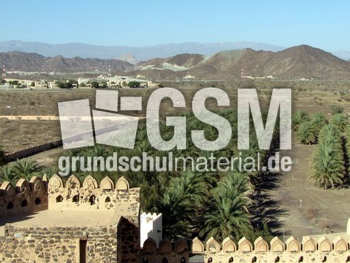 123 Jabrin, Festung Bahla, Landschaft.JPG